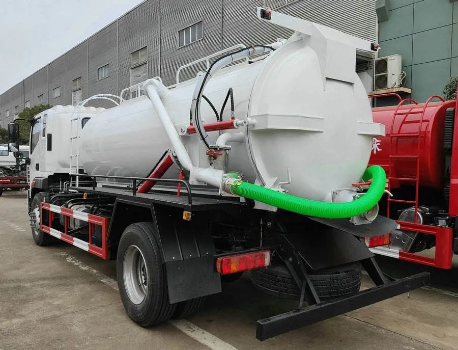 FOTON Aumark EST-M 4x2 22T Heavy Duty 10m³ Vacuum Sewage Suction Truck LHD