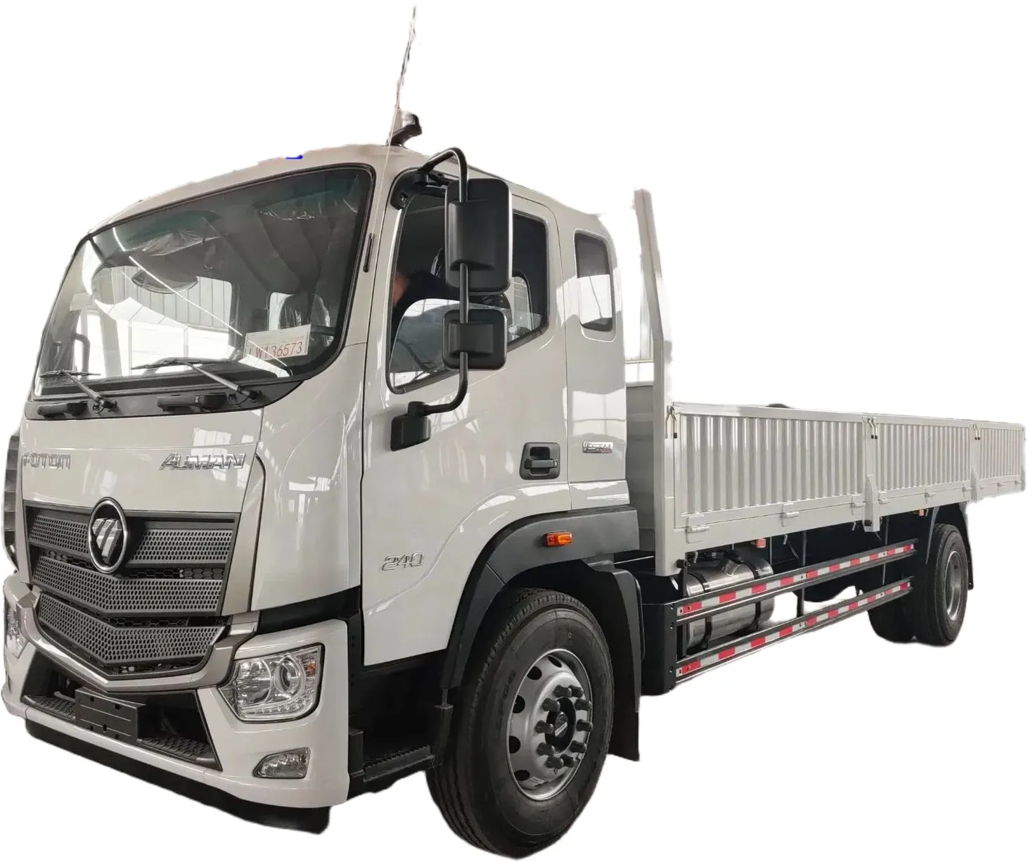 Foton Aumark EST-M 18T  4x2 245hp diesel medium duty cargo truck box body Costa Rica